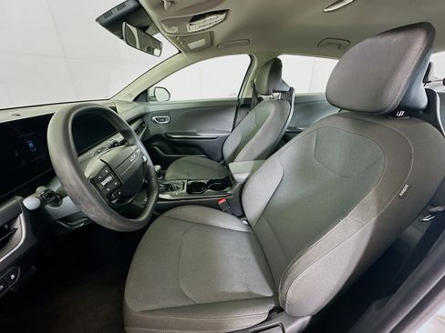 Used 2025 Kia K4 FWD image 13