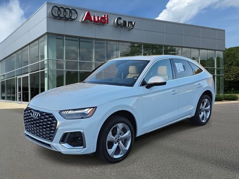 Used 2024 Audi Q5 2.0T Prestige w/ Prestige Package image 1