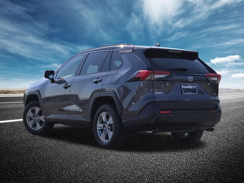 Used 2023 Toyota RAV4 XLE w/ Convenience Package image 16