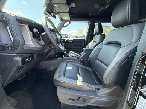 New 2026 Ford Bronco Outer Banks w/ Sasquatch Package image 27