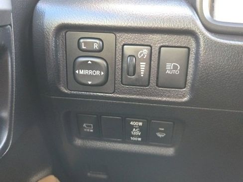 Used 2024 Toyota 4Runner SR5 Premium w/ SR5 Premium Package image 13