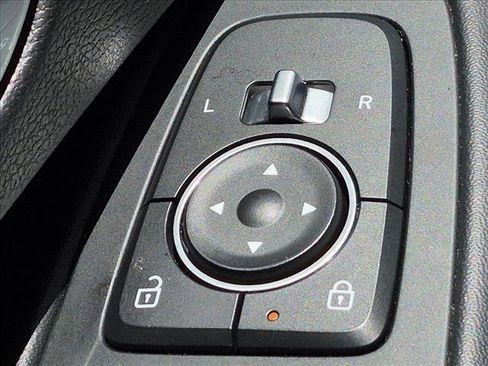 Used 2021 Hyundai Sonata SEL w/ Convenience Package FWD image 12