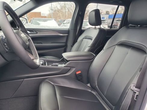 New 2026 Jeep Grand Cherokee Limited AWD/4WD image 10