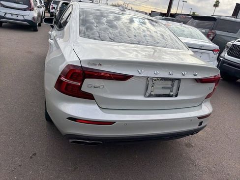 Used 2019 Volvo S60 T5 Momentum image 6