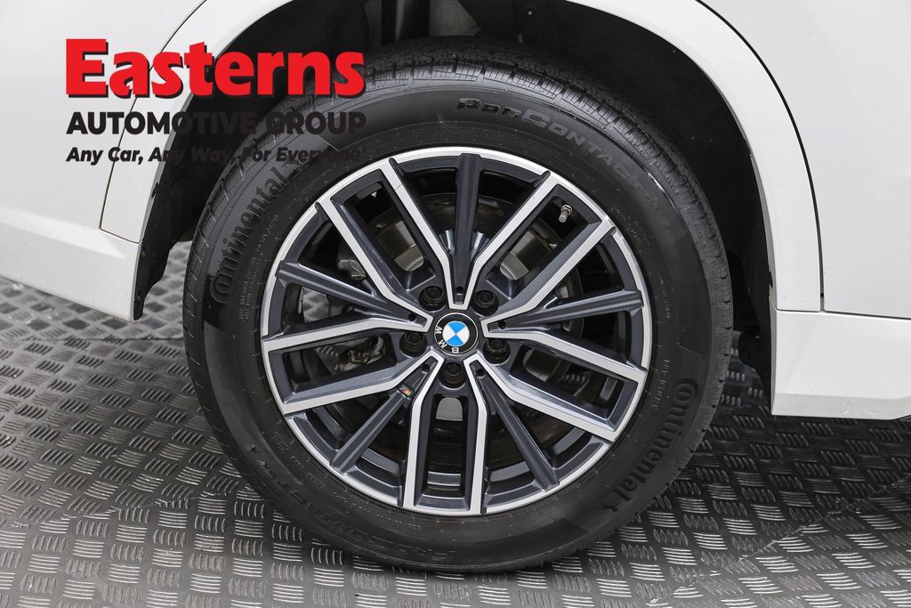 Used 2023 BMW X1 xDrive28i w/ M Sport Package AWD/4WD image 30