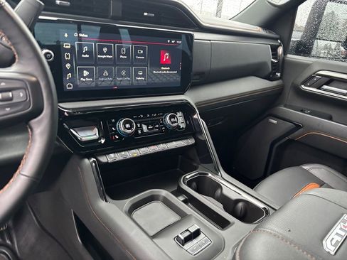 Used 2024 GMC Sierra 2500 AT4 w/ AT4 Premium Plus Package image 22