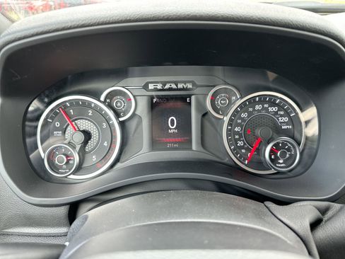 New 2026 RAM 5500 Tradesman AWD/4WD image 15