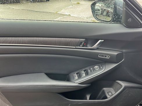 Used 2022 Honda Accord EX-L image 3