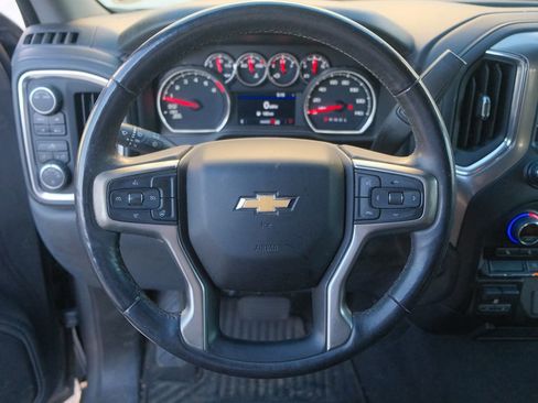Used 2021 Chevrolet Silverado 1500 LT image 13