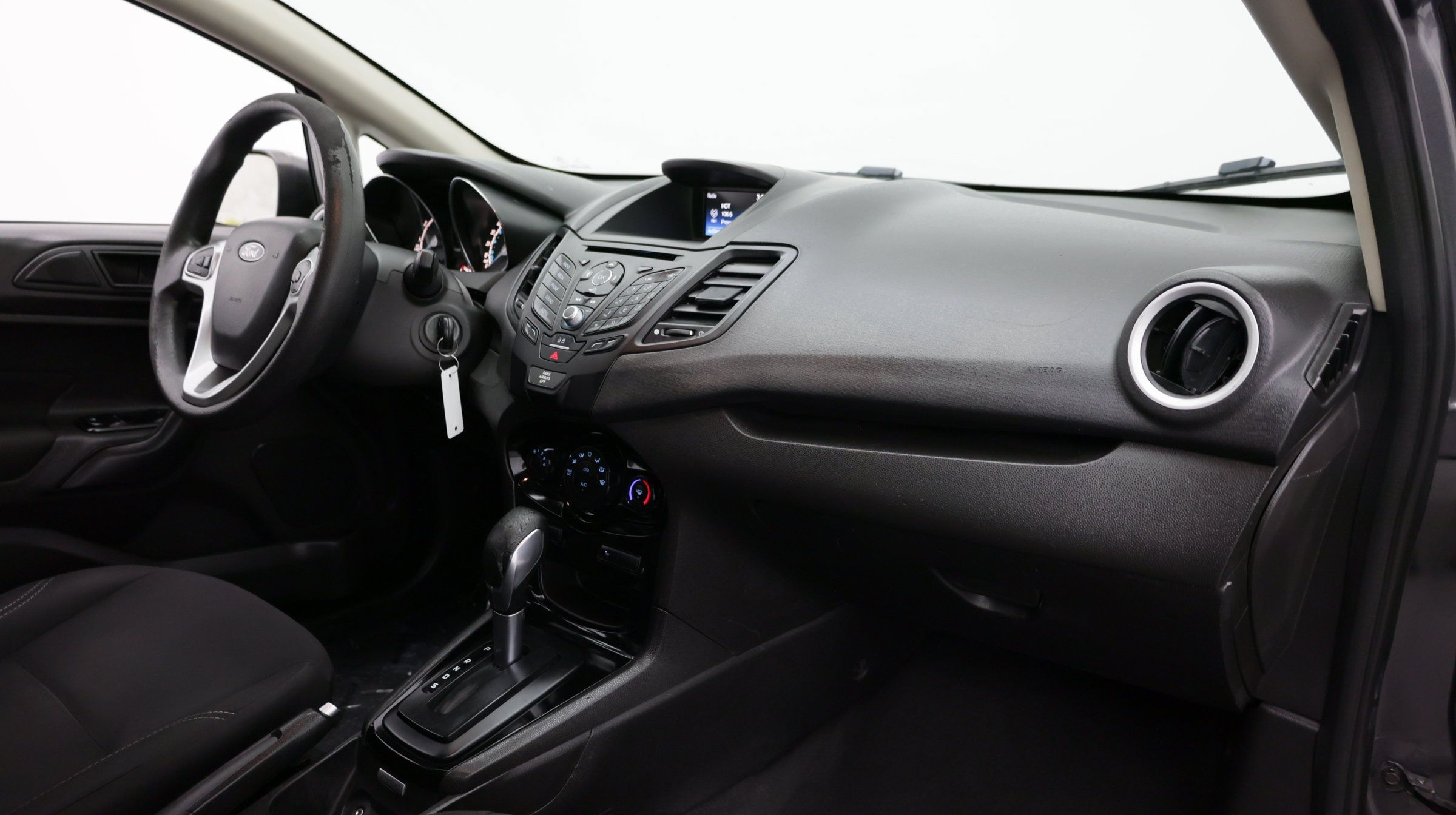 Used 2018 Ford Fiesta SE FWD image 35