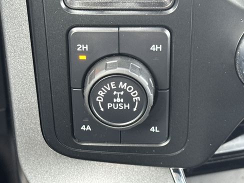 Used 2023 Ford F150 Lariat w/ Equipment Group 502A High image 23