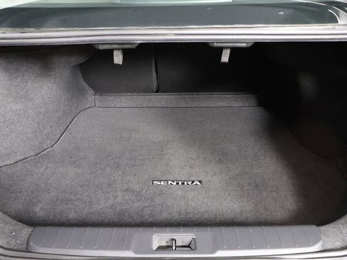 Used 2023 Nissan Sentra SR w/ Trunk Package FWD image 16
