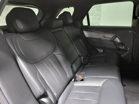 Used 2025 Land Rover Range Rover Sport SE image 53