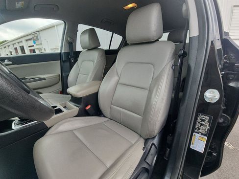 Used 2020 Kia Sportage LX FWD image 21