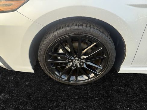 Used 2023 Toyota Camry XSE image 9