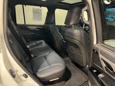 Used 2024 Lexus LX 600 F Sport AWD/4WD image 38
