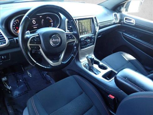 Used 2016 Jeep Grand Cherokee Laredo 75th Anniversary AWD/4WD image 10