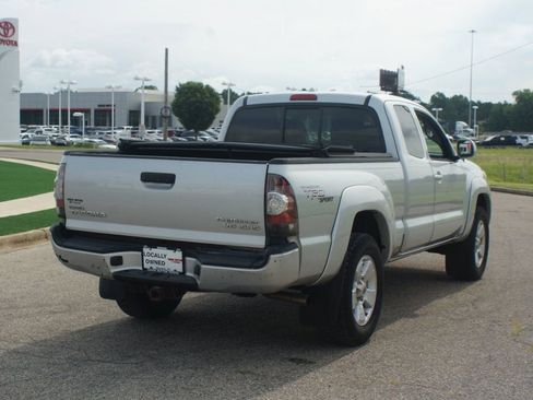 Used 2009 Toyota Tacoma PreRunner RWD image 13