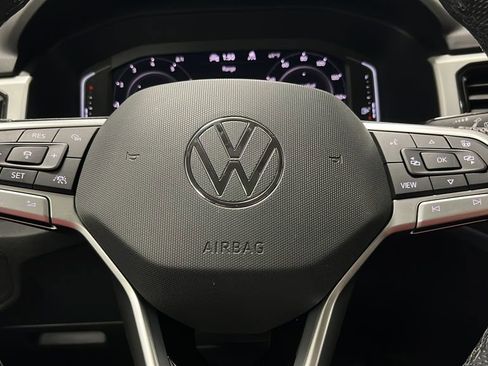 Used 2022 Volkswagen Atlas SEL Premium AWD/4WD image 16