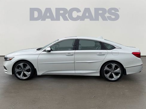 Used 2019 Honda Accord Touring image 4