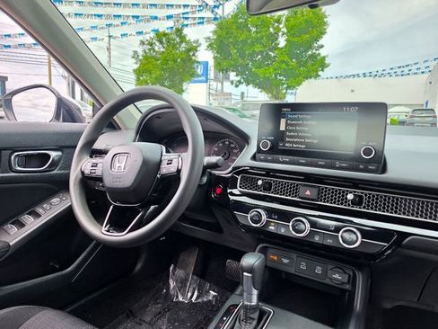 Used 2025 Honda Civic LX image 13