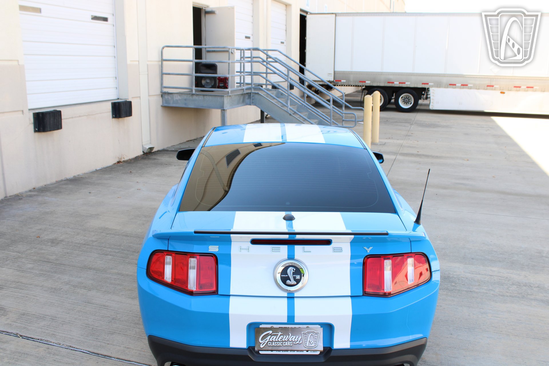 Used 2010 Ford Mustang Shelby GT500 RWD image 26