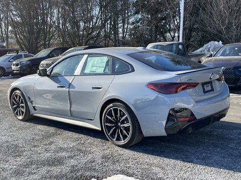 Used 2026 BMW 430i xDrive w/ M Sport Package AWD/4WD image 4