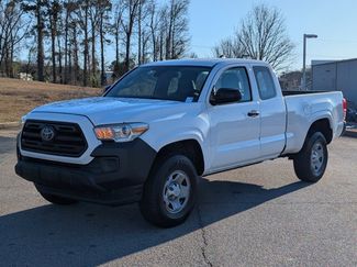 Used 2018 Toyota Tacoma SR5 video 1
