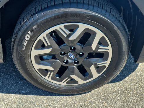 Certified 2025 Subaru Forester Premium image 8