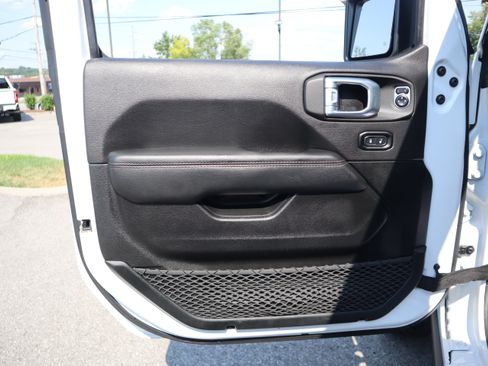 Used 2022 Jeep Wrangler Unlimited Rubicon w/ Dual Door Group (Lowers Only) AWD/4WD image 25