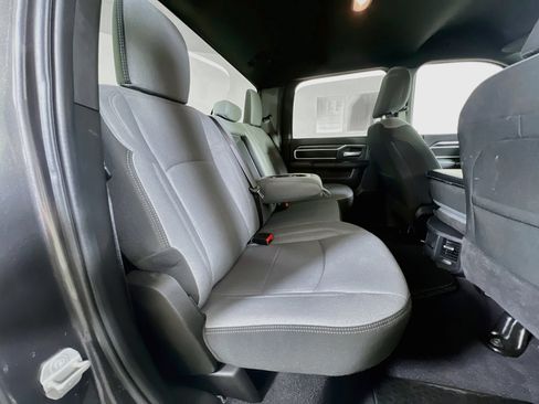 Used 2024 RAM 2500 Big Horn AWD/4WD image 24
