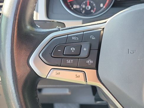 Used 2020 Volkswagen Atlas Cross Sport SE image 25