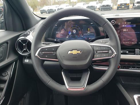 New 2026 Chevrolet Equinox LT image 16