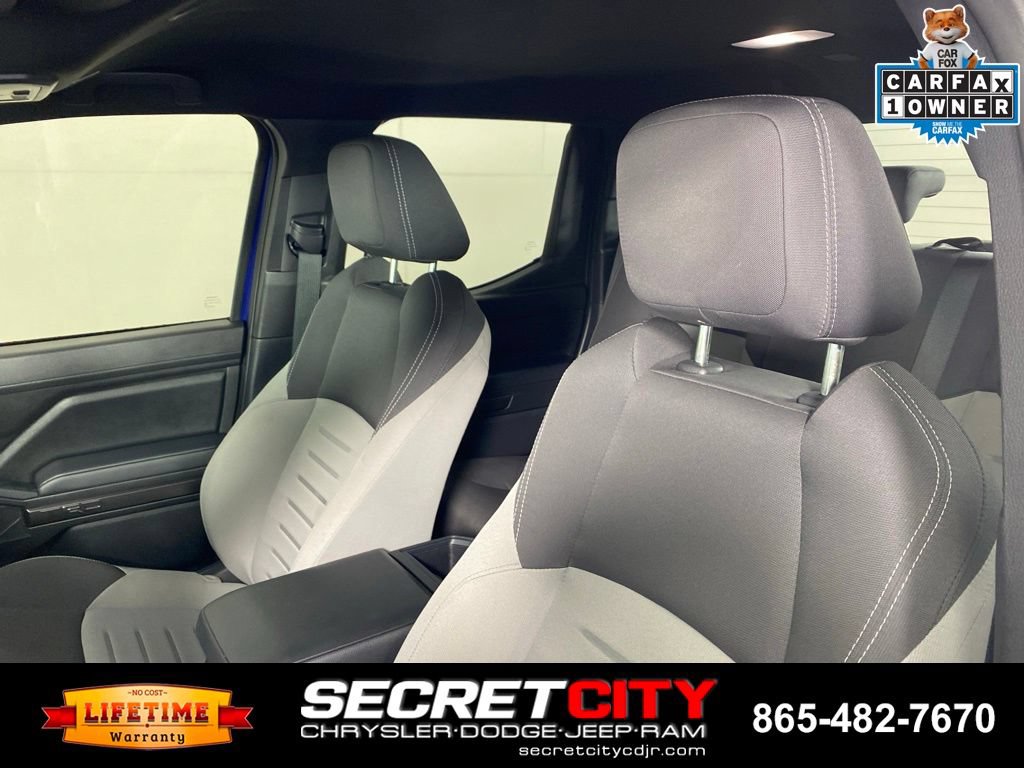 Used 2025 Toyota Tacoma TRD Sport AWD/4WD image 10