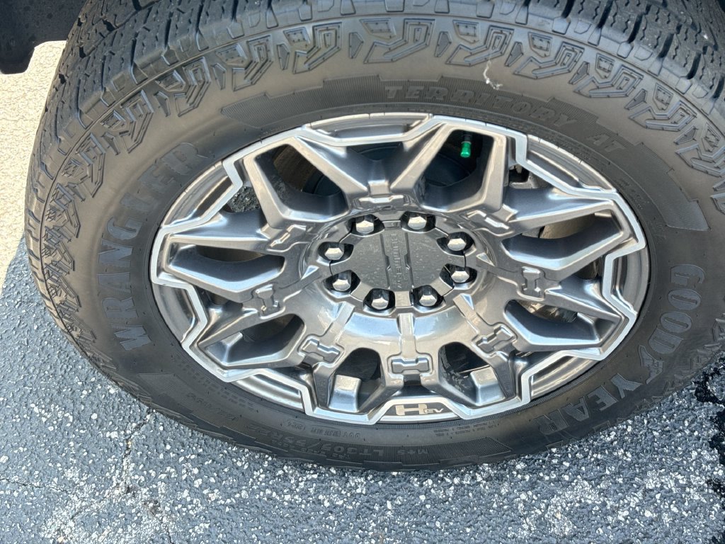 Used 2025 GMC Hummer EV 3X AWD/4WD image 12