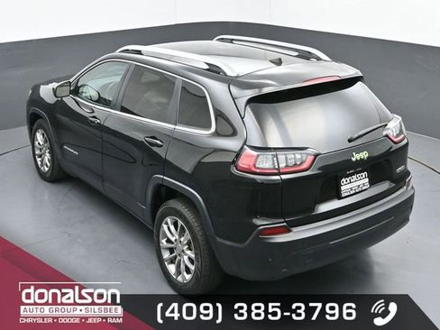 Used 2019 Jeep Cherokee Latitude Plus image 18