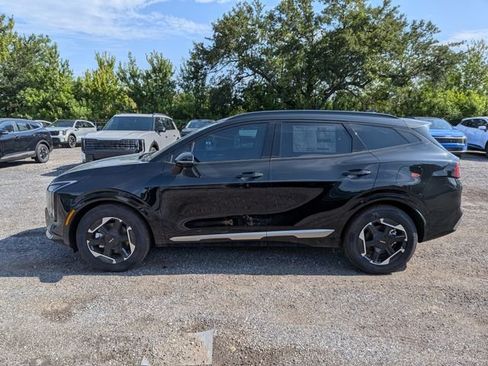 New 2026 Kia Sportage SX FWD image 3