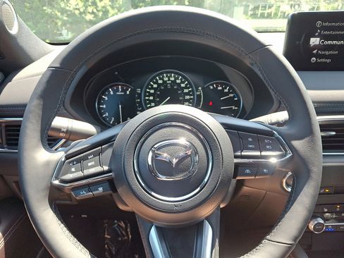 New 2025 MAZDA CX-5 Signature image 10