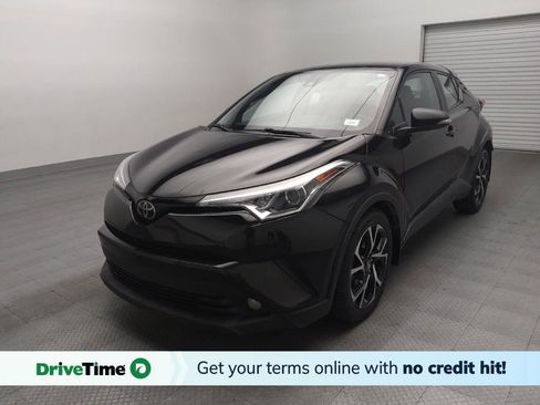 Used 2018 Toyota C-HR XLE image 1
