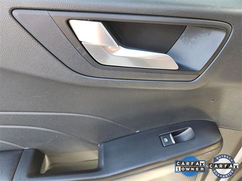 Certified 2021 Ford Escape SE image 28