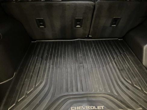 Used 2022 Chevrolet Equinox Premier AWD/4WD image 16