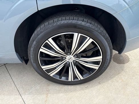 Certified 2023 Volvo XC60 B5 Plus AWD/4WD image 15