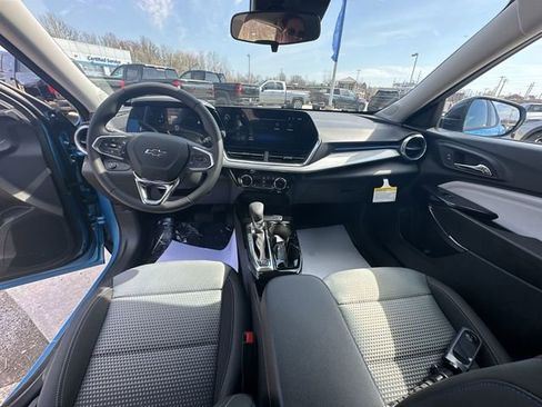 New 2026 Chevrolet Trax LT w/ Midnight Edition FWD image 20