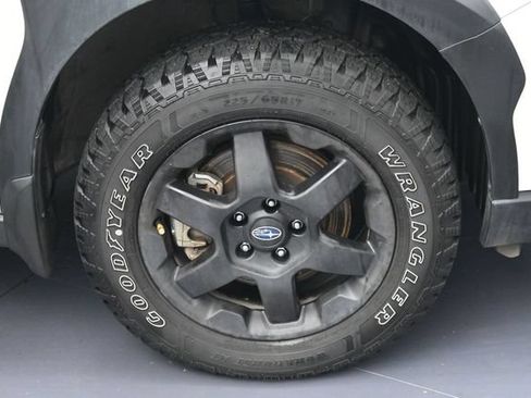 Used 2025 Subaru Outback Wilderness AWD/4WD image 6
