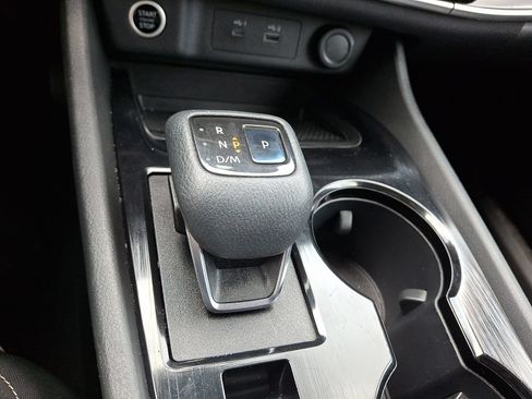 Used 2021 Nissan Rogue SV AWD/4WD image 15