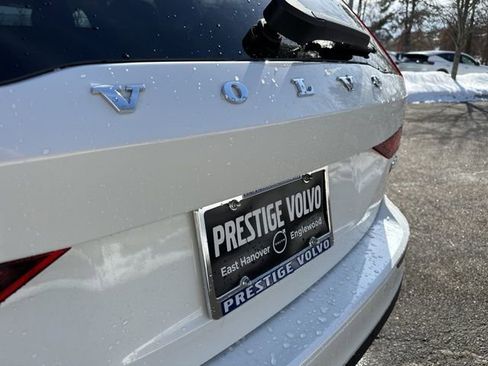 Certified 2025 Volvo V60 B5 Cross Country Plus image 37