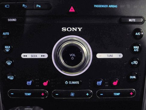 Used 2019 Ford Explorer Platinum image 44