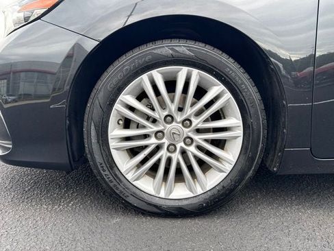 Used 2017 Lexus ES 350 w/ Premium Package FWD image 6