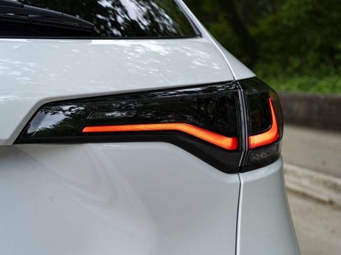 Used 2026 Honda HR-V LX image 13