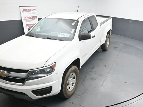 Used 2020 Chevrolet Colorado W/T w/ WT Convenience Package image 12